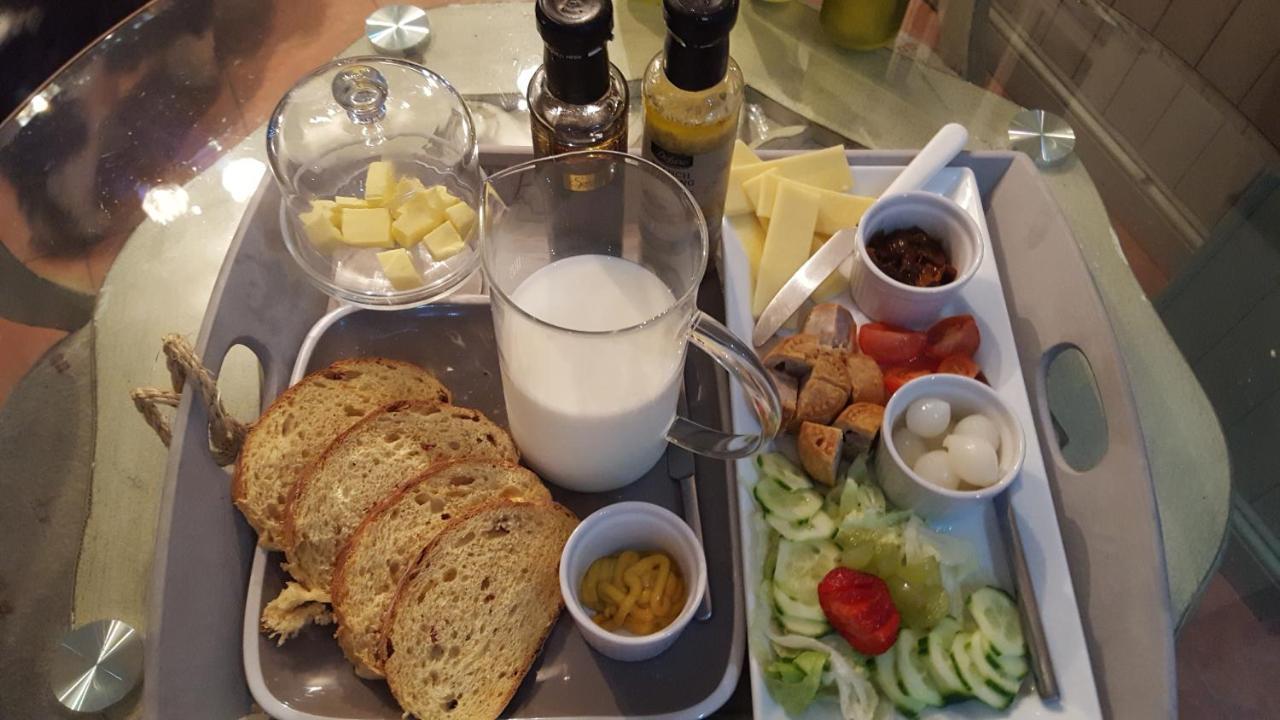 The White Dove Bed And Breakfast With Glamping Newark Showground Eksteriør billede