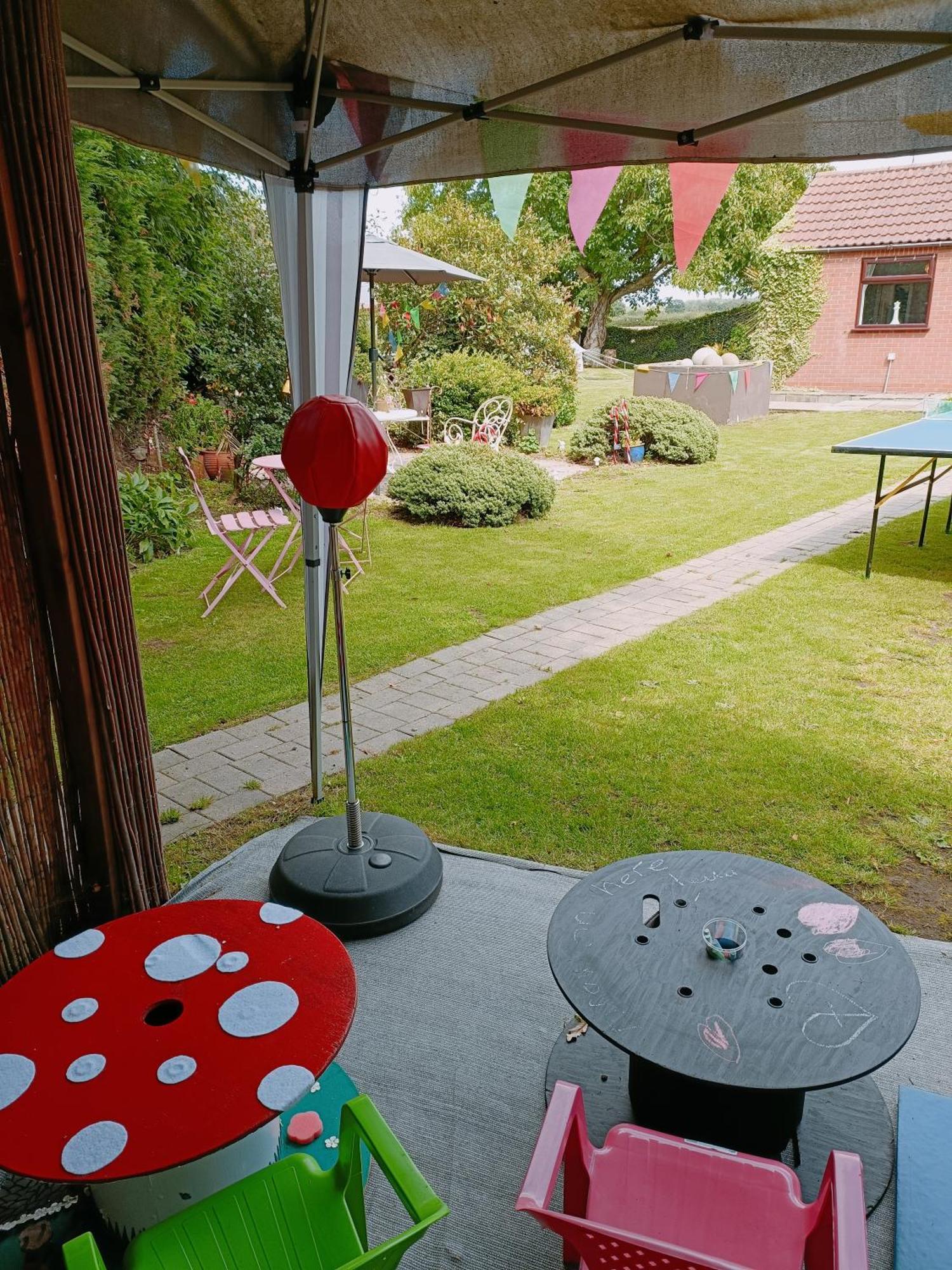 The White Dove Bed And Breakfast With Glamping Newark Showground Eksteriør billede
